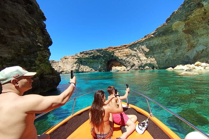 Private Boat Tour at Comino's Blue Lagoon and Crystal Lagoon - FAQ
