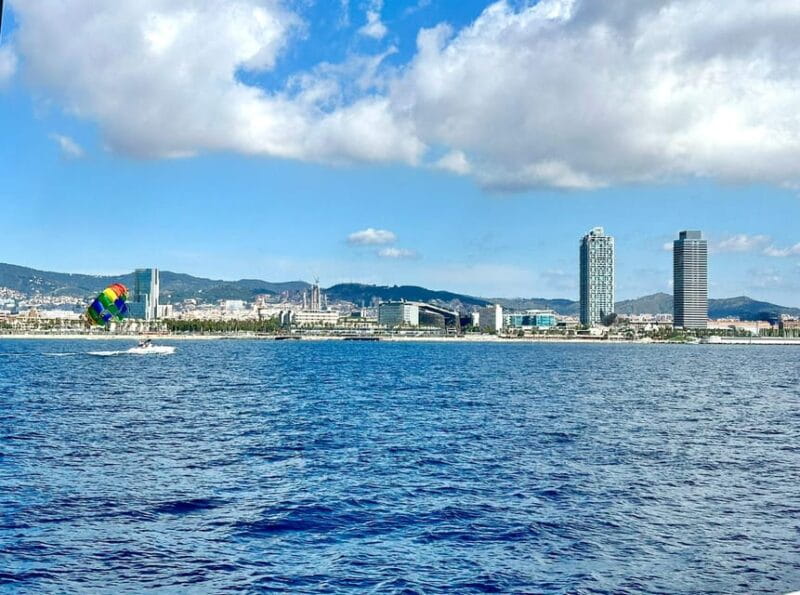 Private boat tour, Barcelona, Badalona : drinks and snacks! - FAQs