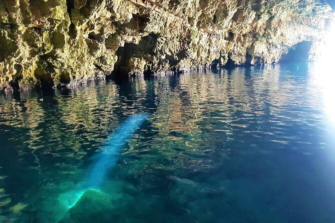 Private Boat Tour from Hvar - Blue and Green cave, Vis, and the Pakleni islands - Key Points