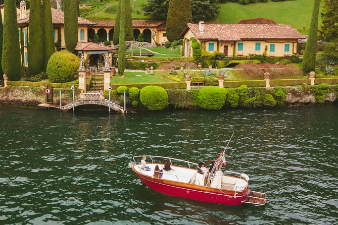 Private Boat Tour on Italian Gozzo on Lake Como - A Closer Look at the Private Gozzo Boat Tour on Lake Como