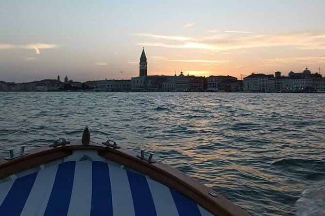 Private boat tour to the islands of Venice - Quick Overview