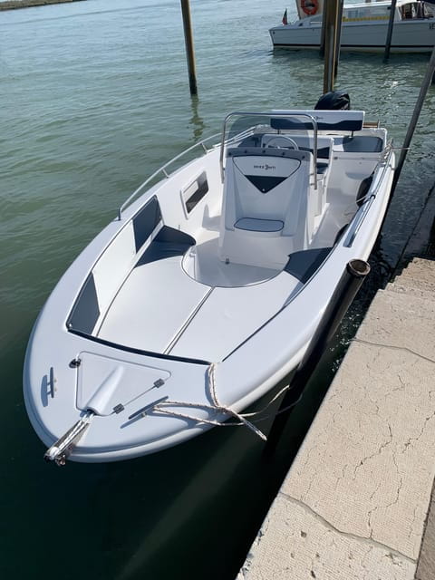 Private boat tour, visit the major islands Venice - Key points / Takeaways