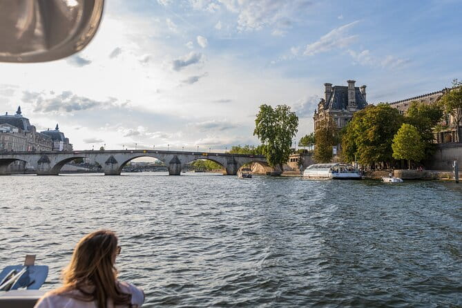 Private Boat Trip in Paris - Frequently Asked Questions
