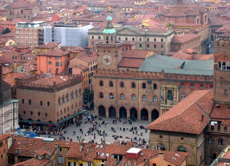 Private Bologna City & Europe Oldest University Guided Tour - Introduction to Bologna’s Academic Heritage