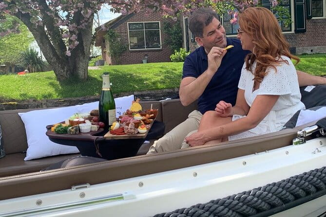 Private Canal Cruise through Giethoorn - Detailed Itinerary: What to Expect