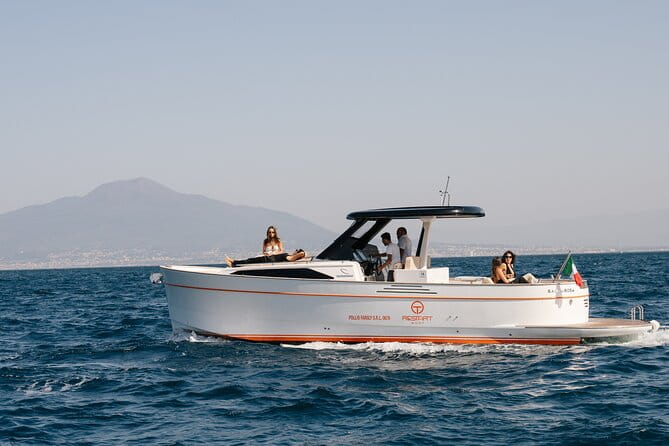 Private Capri Boat Tour in a Luxury Gozzo Apreamare 35ft - Who This Tour Is Best For