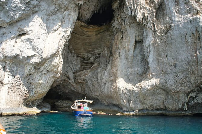 PRIVATE CAPRI ISLAND & BLUE GROTTO Full Day boat tour. - Who Should Book This Tour?