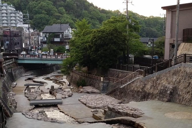 Private Car Day Trip to the Kobe Mountains, Gardens and Hot Springs From Osaka - Additional Information for Travelers