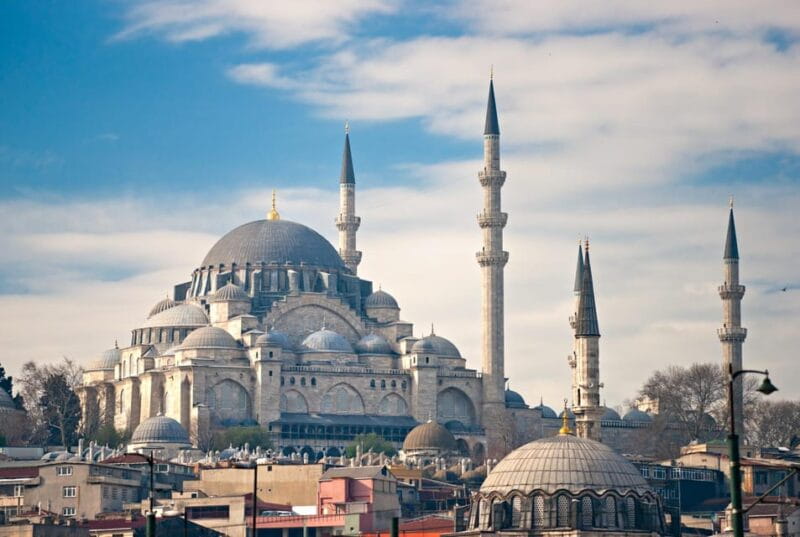 Private Car Tour of Istanbul Old City and Top 7 Attractions - Navigating Istanbul in Style: A Deep Dive into the Experience