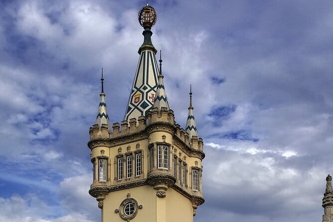 Private Car Tour to Pena Palace and National Park - Discovering Sintra with a Private Car Tour