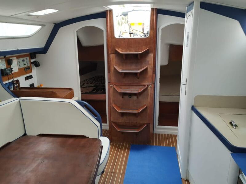 Private charter on sailboat - coastal trip with snorkeling in the bay - The Sum Up