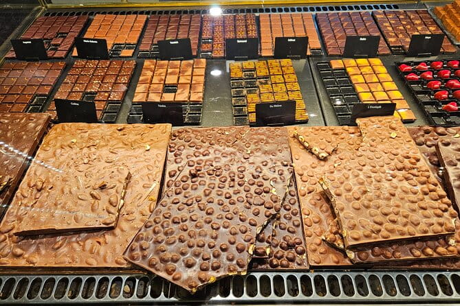 Private Chocolate Tour in Geneva by Tuk Tuk - Exploring Geneva’s Chocolate Heritage in Detail