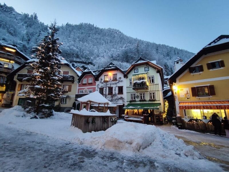 Private Christmas Tour to Hallstatt and Salzburg Market - Exploring the Alpine Christmas Magic