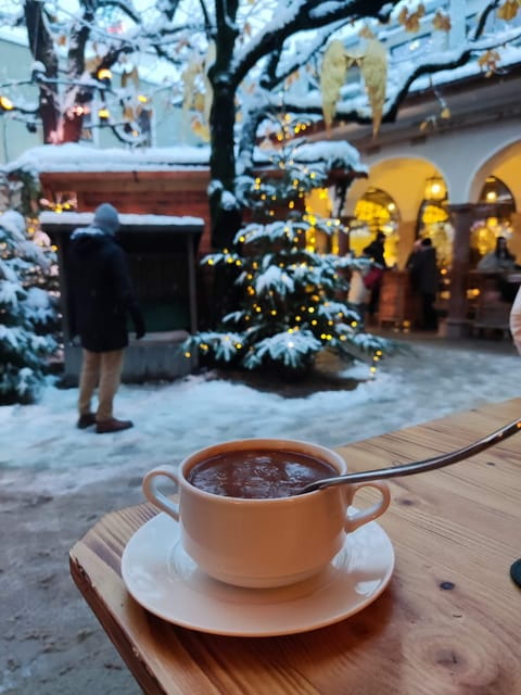 Private Christmas Tour to Hallstatt and Salzburg Market - Who Should Consider This Tour?