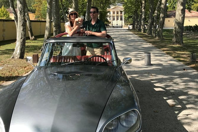 Private city tour of Bordeaux with wine tasting at a chateau - 3H - The Wine Tasting Experience