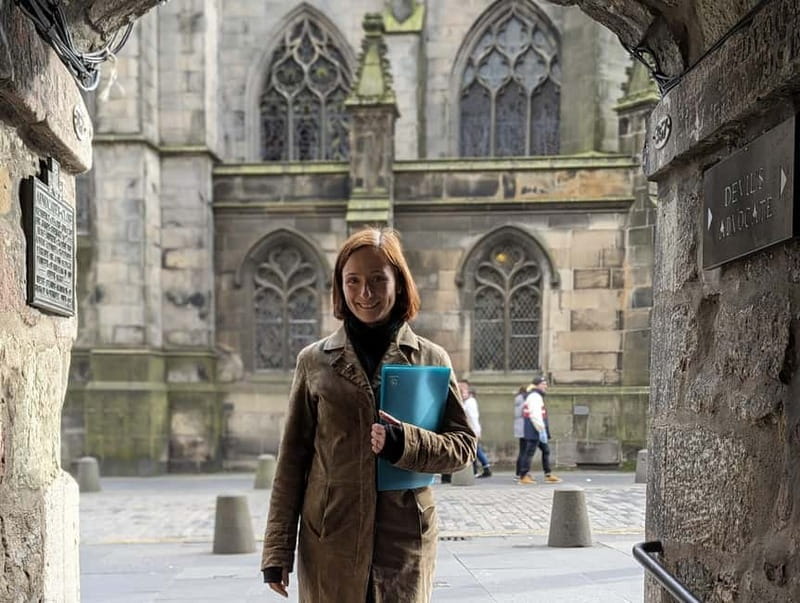 Private city tour of Edinburgh Old Town and the historic Royal Mile - The Experience: What to Expect and How to Prepare
