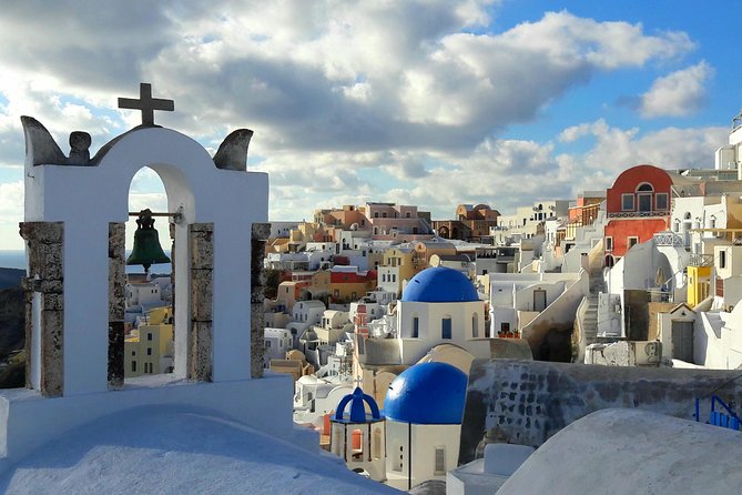 Private Classic Santorini Panorama: Visit the Most Popular Destinations! - Exploring Santorinis Iconic Landmarks