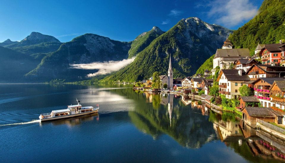 Private Day Highlight Tour of Hallstatt From Salzburg - Salzwelten Salt Mine
