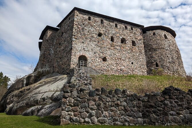 Private Day Road Trip from Helsinki: Raseborg, Fagervik, Porkkala - FAQ