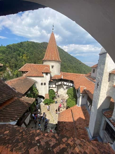 Private Day Tour from Bucharest to Dracula's Castle - Experience the Legend: Private Day Tour from Bucharest to Draculas Castle