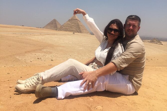 Private Day Tour Giza Pyramids, Sphinx, Memphis, and Saqqara - Discovering the Sphinx