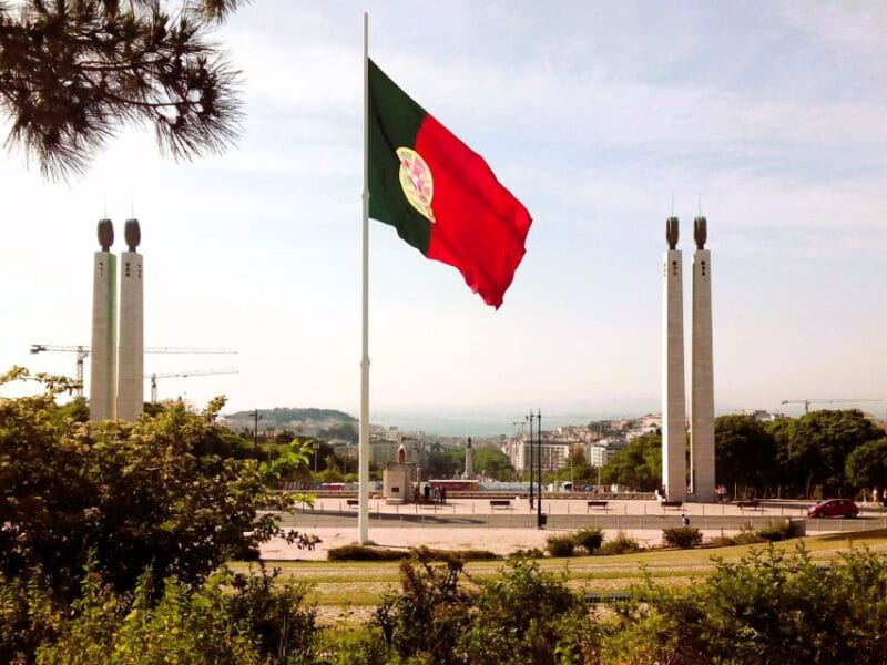 Private day tour Lisbon: Highlights with tastings - Discovering Lisbon: A Step-by-Step Breakdown