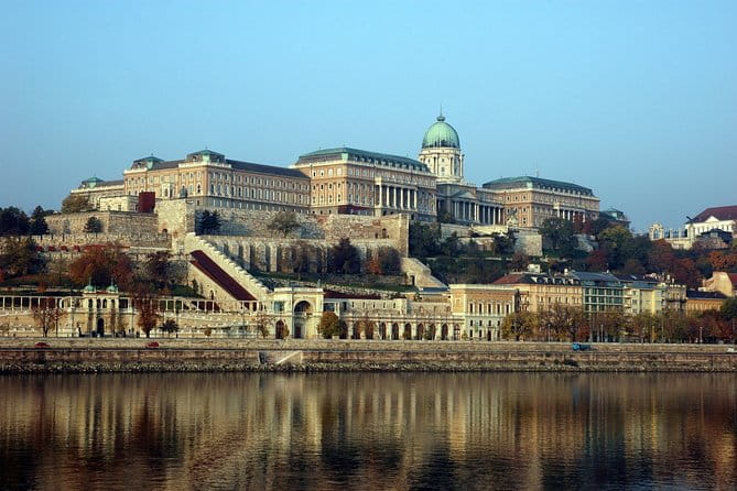 Private day tour to Budapest from Vienna - FAQ