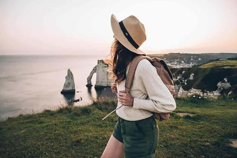 Private Day Tour to Étretat and Honfleur, Normandys Coast - Transport and Timing: What to Expect