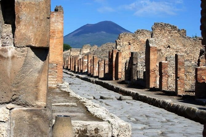 Private day tour to Pompei ,winery, Sorrento from Napoli/Salerno/Amalfi/Positano - An In-Depth Look at the Experience