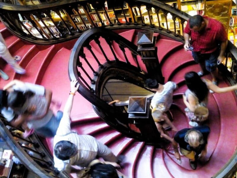 Private Day Tour to Porto with maximum 2 stop in the way - Key Points / Takeaways