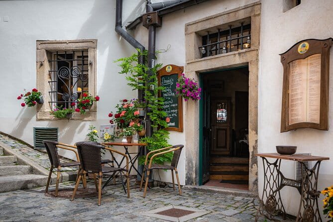 Private day trip from Linz to Cesky Krumlov and back - The Sum Up