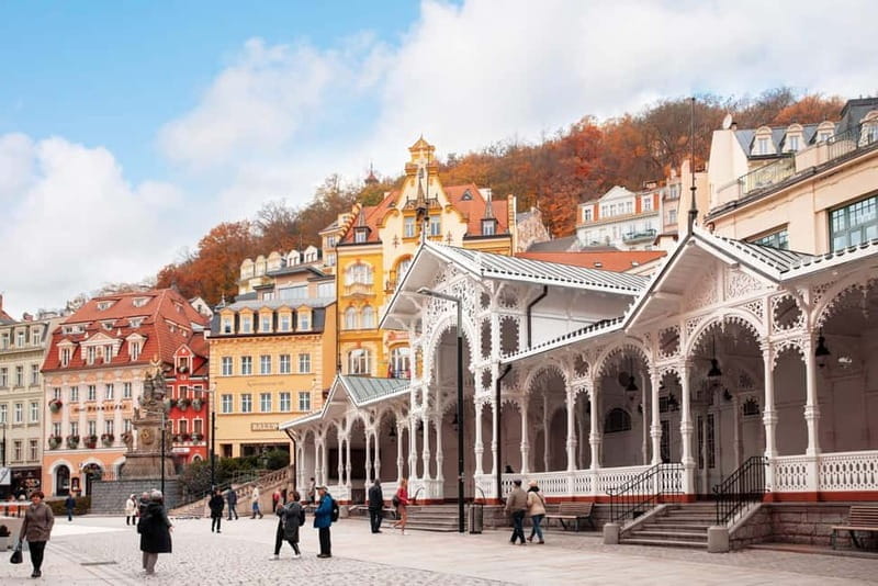 Private Day Trip from Prague to Karlovy Vary (Carlsbad) - Exploring Karlovy Vary’s Iconic Colonnades and Hot Springs