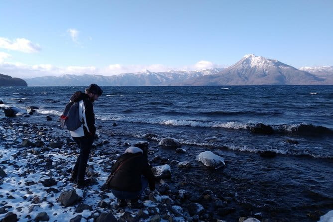 Private Day Trip of Lake Shikotsu and Moss Canyon - Guides and Customer Service