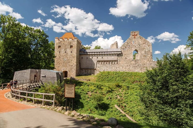 Private Day Trip to Cesis, Sigulda and Turaida Castles - FAQ