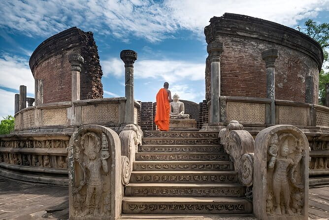 Private Day Trip To Sigiriya Dambulla and Safari From Trincomalee - Wild Encounters in Minneriya and Kaudulla Parks