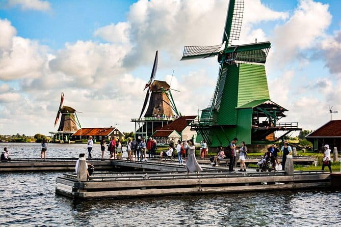 Private Daytrip Giethoorn and Windmills of Zaanse Schans from Amsterdam - Returning to Amsterdam: Ending with Local Recommendations
