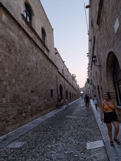 Private Daytrip to Rhodes,Lindos and Seven Springs - Frequently Asked Questions