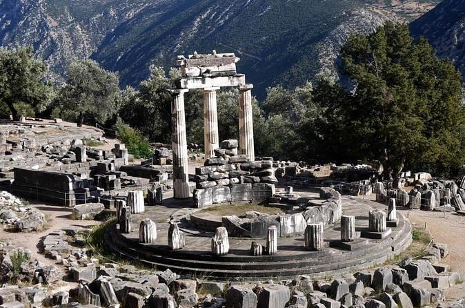 Private Delphi and Thermopylae Full Day Tour from Athens - First Impressions and Overview