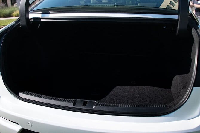 Private Departure From Tokyo City to Haneda Airport HND by Sedan - Pricing and Payment