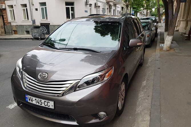 Private Departure Transfer: from Tbilisi Hotel to Tbilisi Airport - Key points / Takeaways