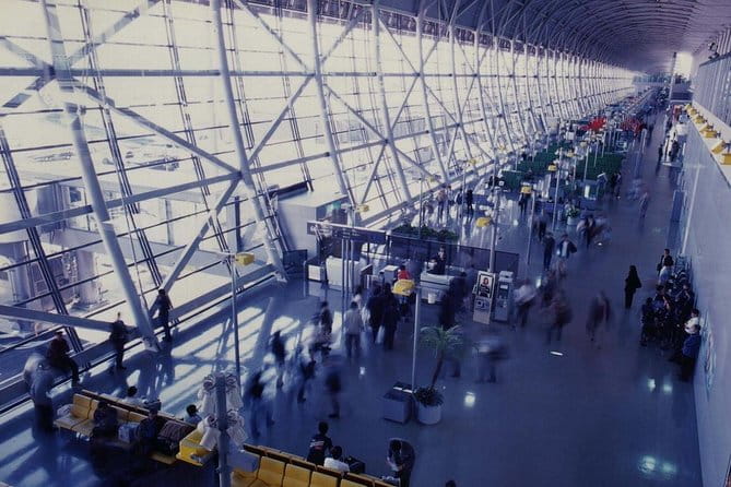 Private Departure Transfer : Kyoto City to Kansai International Airport - Accessibility Options