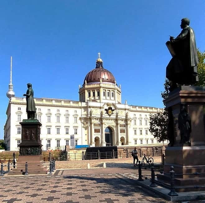 Private E-Bike Tour Berlin Highlights Tailor Made up to 10 - Exploring Berlin’s Highlights on Two Wheels (and a Rickshaw)