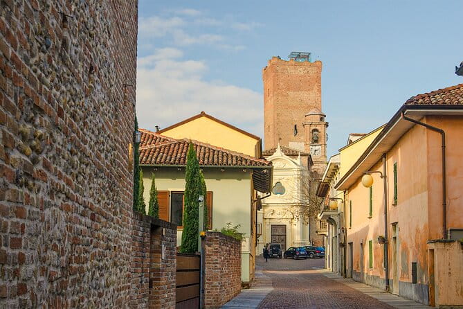 Private E-bike Tour " Langhe del Barbaresco " - Asphalt only - Key points / Takeaways