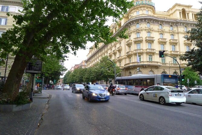 Private Electric Tuk Tuk Tour in Rome - Exploring the Rome Electric Tuk Tuk Experience in Depth