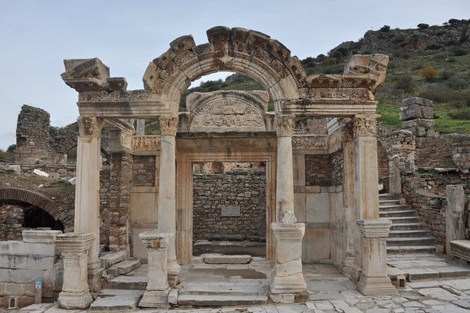 Private Ephesus Shore Excursion From Kusadasi Port - Entering the Ancient World of Ephesus and Beyond