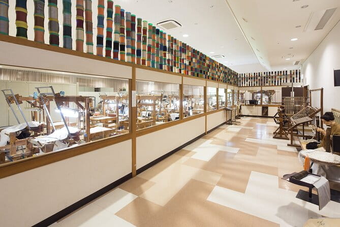 Private Experience of Weaving Oshima Tsumugi Textiles - Oshima Tsumugi Textiles