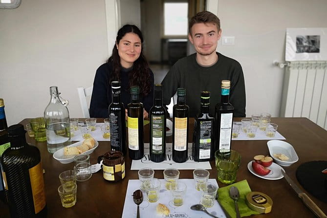 Private Extra Virgin Olive Oil Tasting in Rome with an Olive Oil Sommelier - Price and Value Analysis