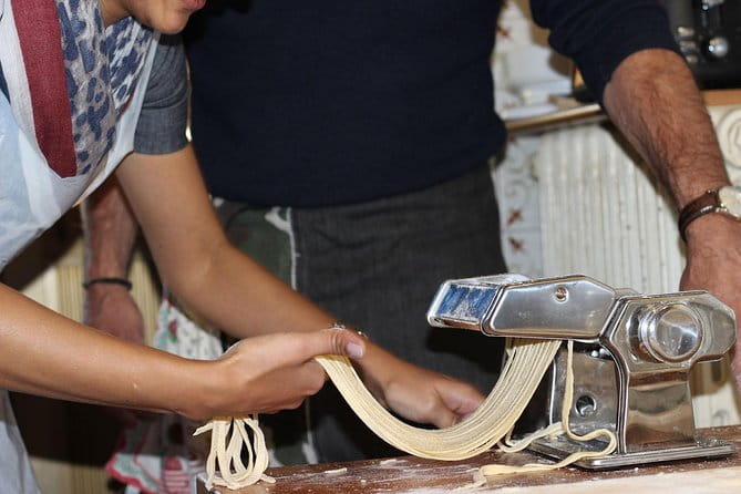 Private Florence Market Tour & Tuscan Cooking Class with Mirella - The Experience in Detail