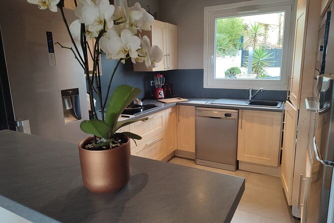 Private French Cooking Class with a Fun Local Noel - Key Points