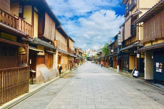 Private Full-Day City Tour of Kyoto - Meeting and Pickup Details